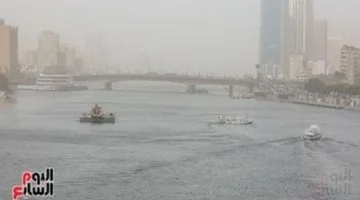 أمطار ورياح تضرب القاهرة مع انخفاض الحرارة واضطراب في حركة الملاحة البحرية